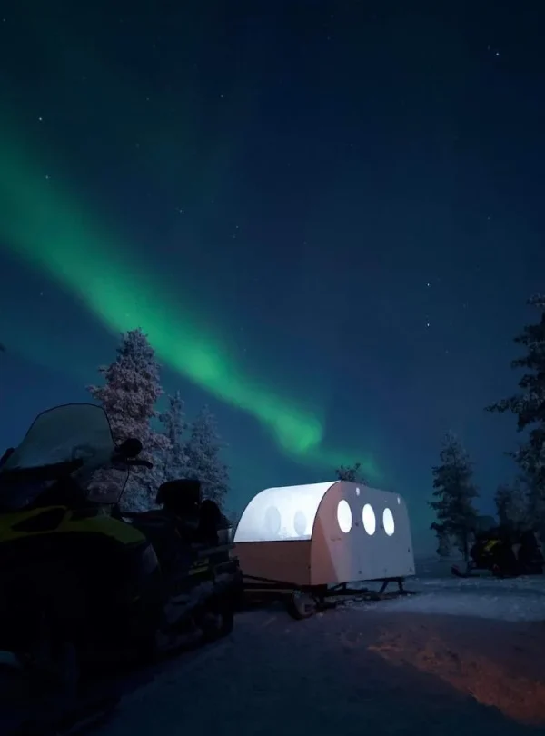 Finlandia - Romantic Aurora Escape
