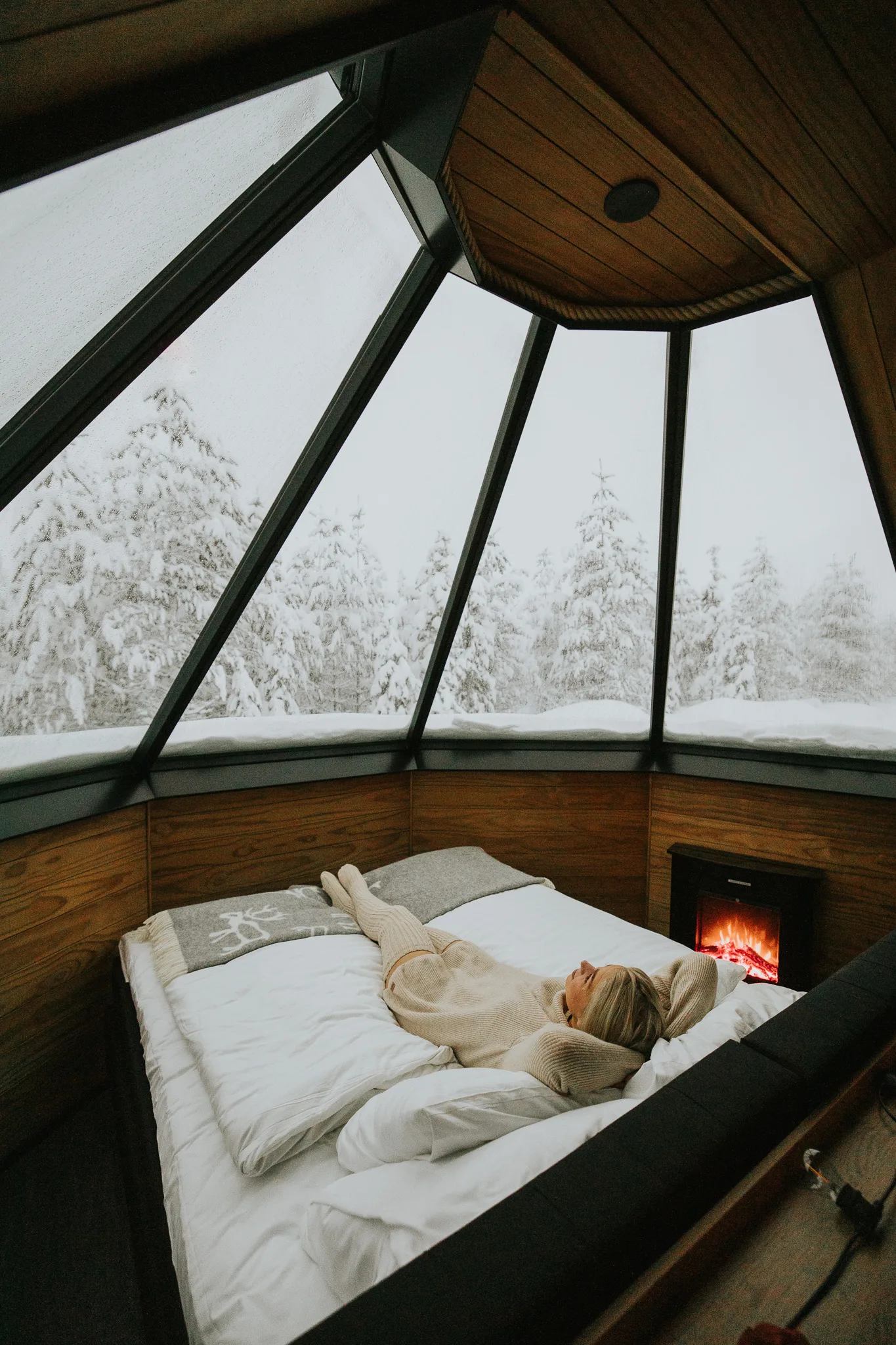 Finlandia - Romantic Aurora Escape