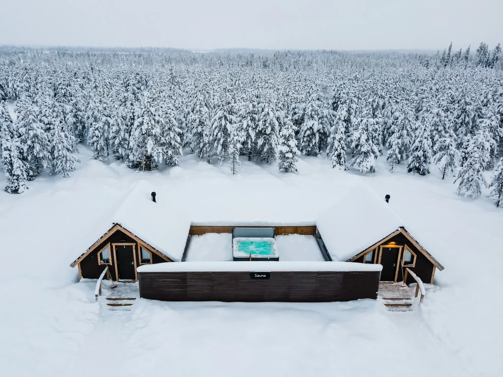 Finlandia - Romantic Aurora Escape