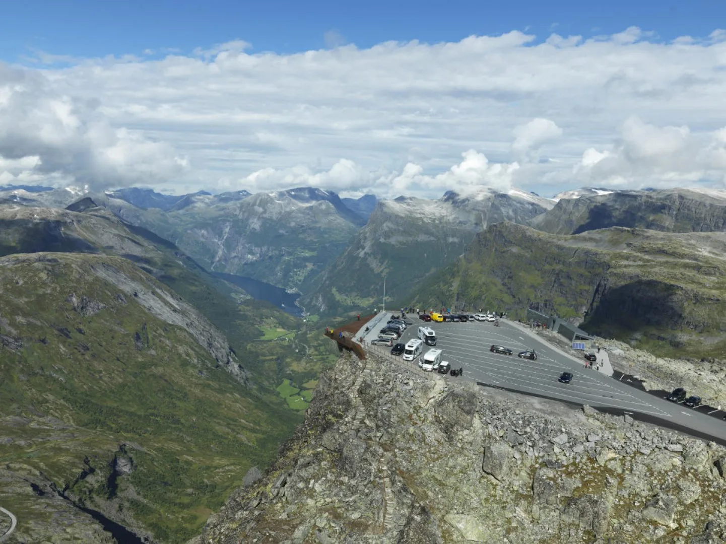 Norvegia - Camminata in libertà nei fiordi